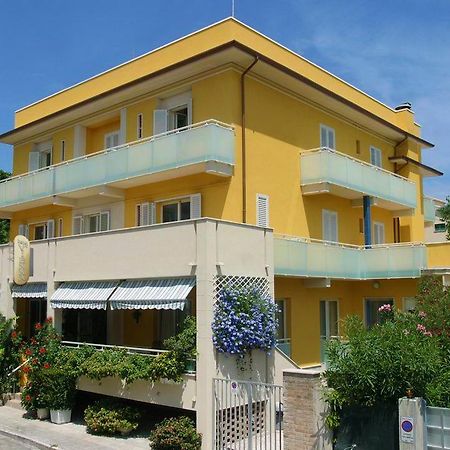 Hotel Vienna 세니갈리아 외부 사진
