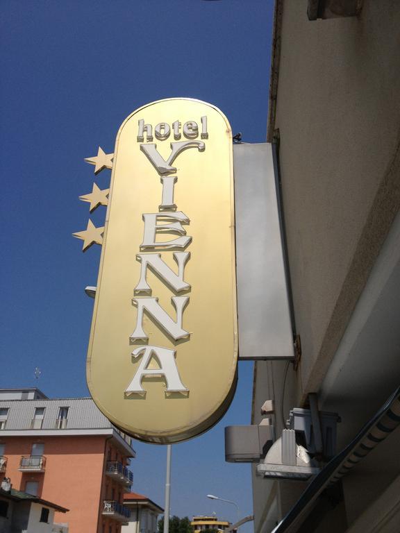 Hotel Vienna 세니갈리아 외부 사진